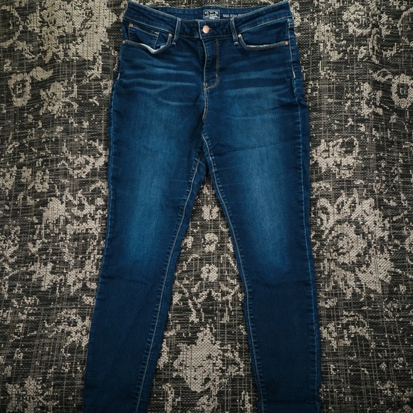 Signature Levi Strauss Women's Skinny Jeans Dark Wash Mid Rise Stretch Denim 12M - Picture 2 of 12